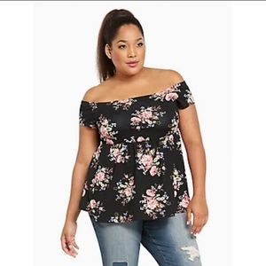 Torrid off the shoulder floral peplum top size 2
